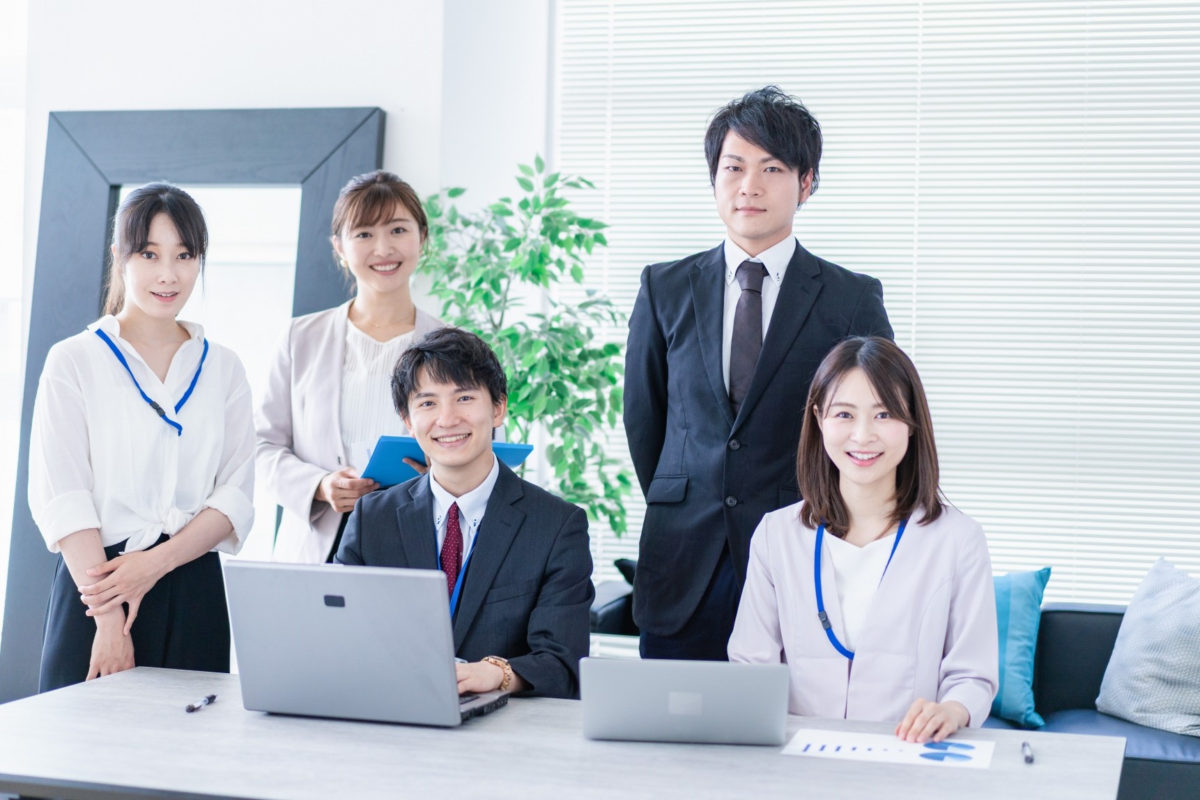 頼れる社員たちのイメージ